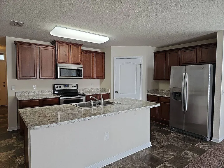95111 Timberlake Dr — Photo 3