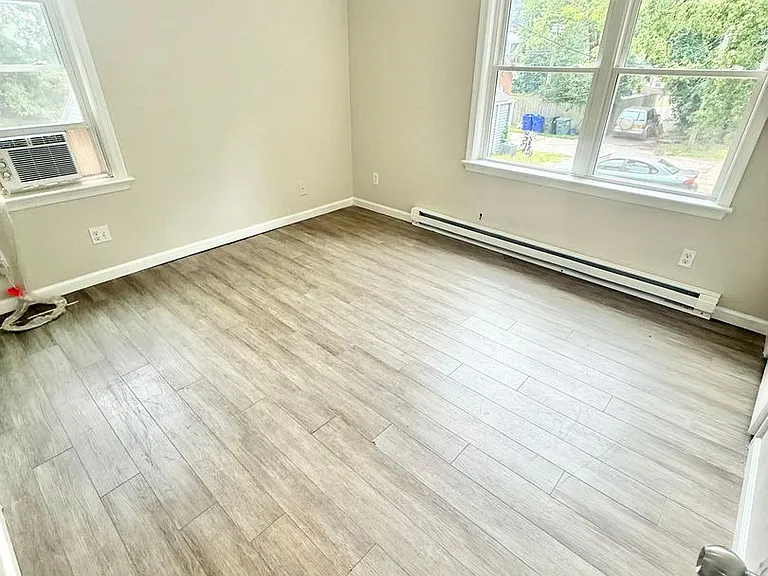 1820 Parkview Ave — Photo 34