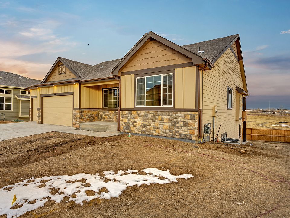 1st image of 813 Mount Sneffels Ave