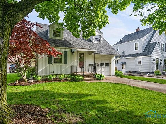 2nd image of 2724 Kingsford Dr