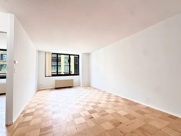 407 Park Avenue South image 1 of 11