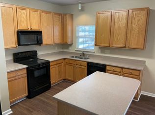 103 Helen Ct, Ladson, SC 29456