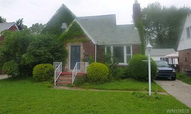 1st image of 786 Cleveland Dr