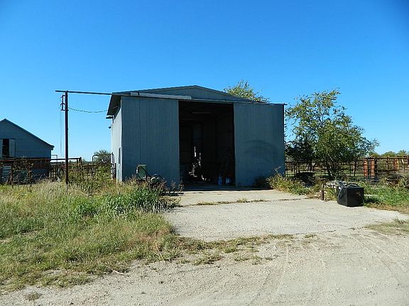 3rd image of 2435 County Road 247
