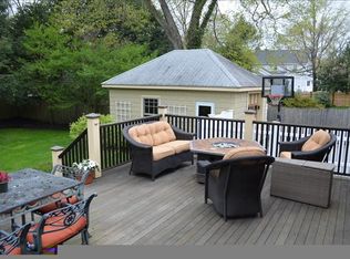 11 Heckle St, Wellesley, MA 02481