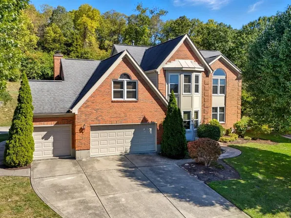 8742 Rupp Farm Dr, West Chester, OH 45069