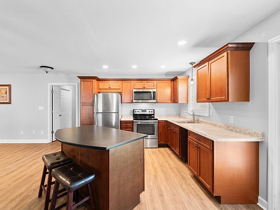 4th image of 3247 Woolard Rd
