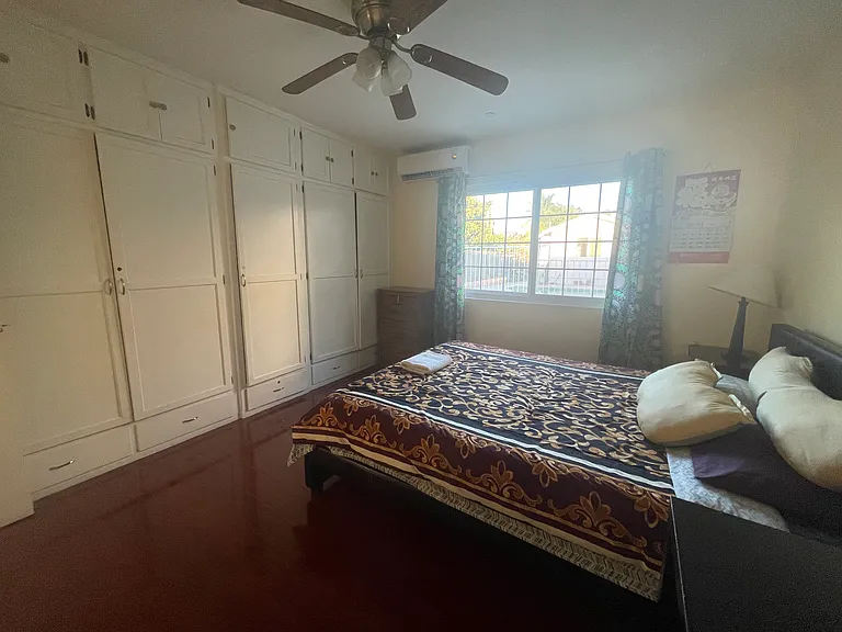 2548 Mayflower Ave #B — Photo 52