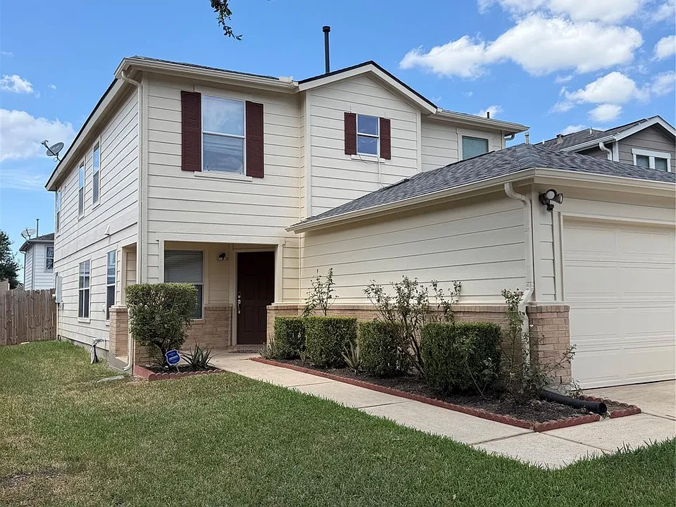 331 Mantova Dr