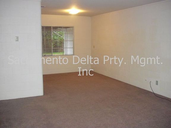 Family Room/Dining Room