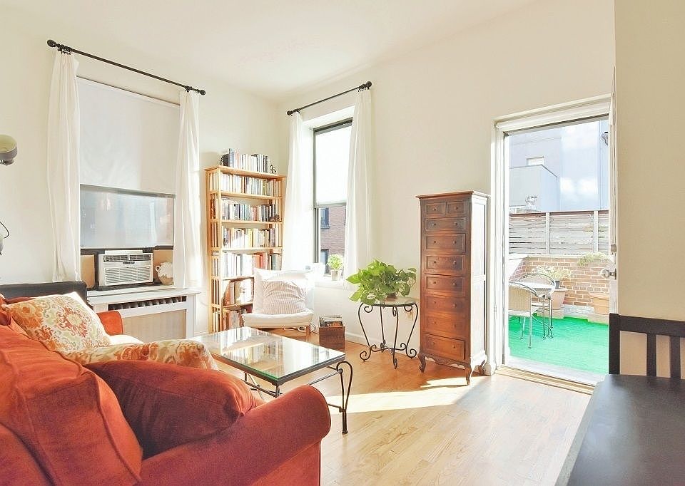 1st image of 306 W 76th St APT 4D