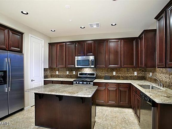 4th image of 18650 N Thompson Peak Pkwy APT 2023