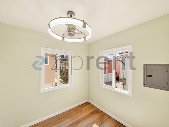 3rd image of 610 N Garfield Ave #1/2