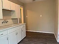 1225 Selman St — Photo 4