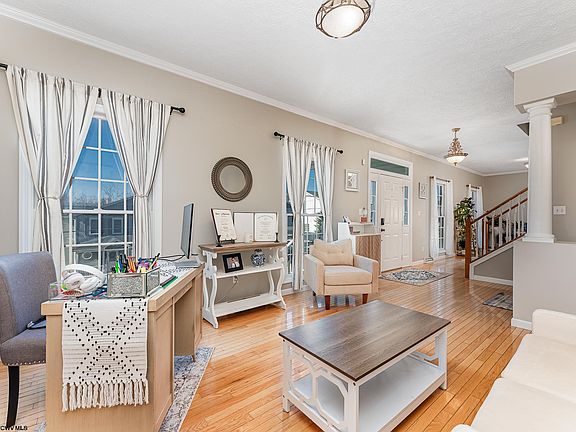 3rd image of 706 Park Side Ln