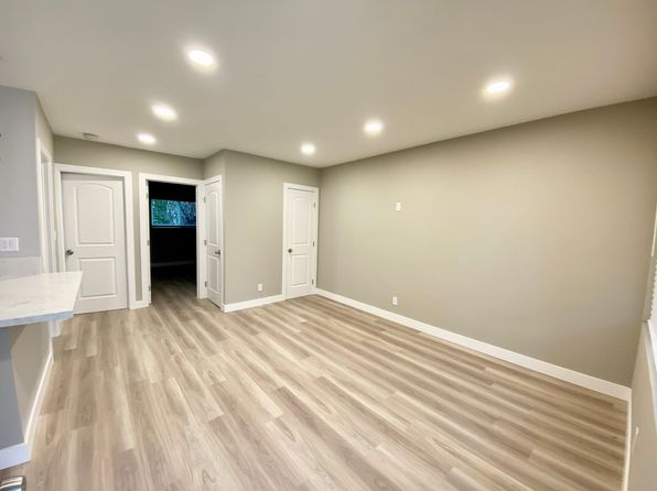 3335 Triangle Pl APT 2