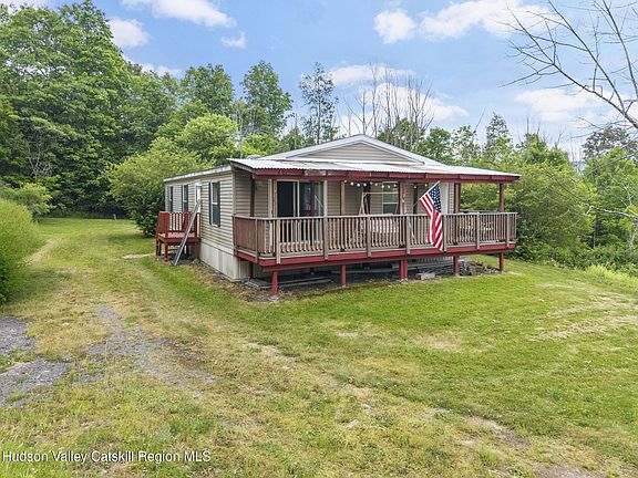 3rd image of 127 Grassy Road