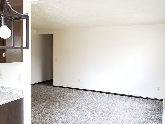 4th image of 355 Johnson Pl NE #14