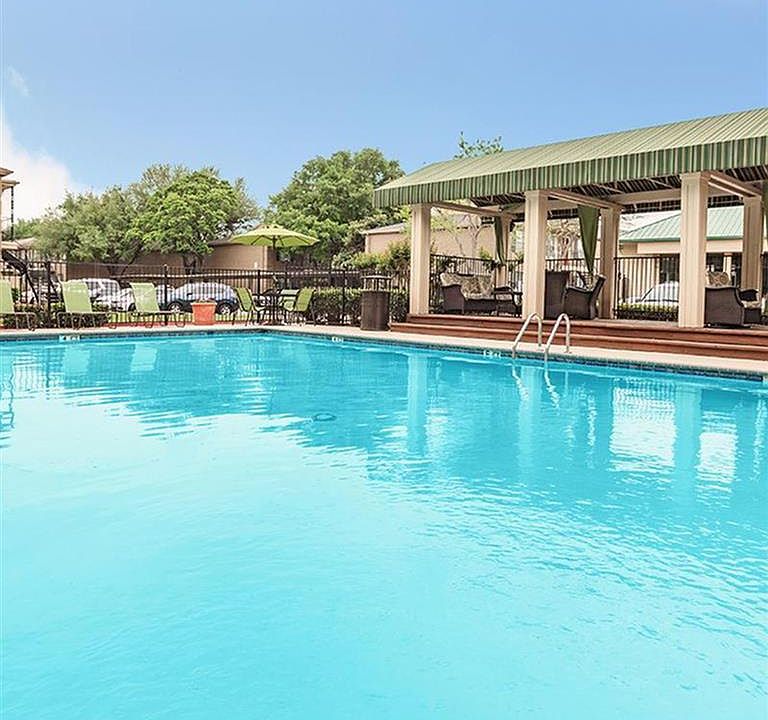 1st image of 3435 Walnut Bend Ln #3109