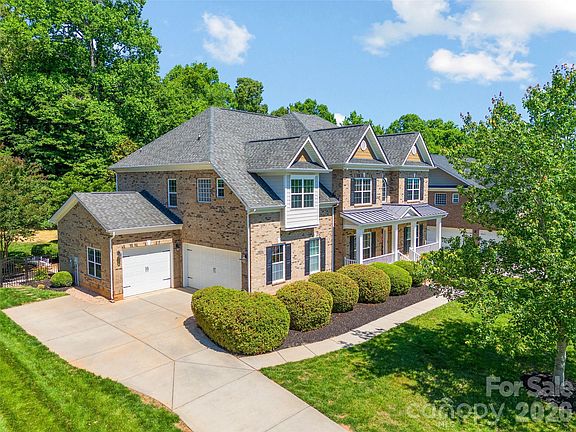3rd image of 5104 Rhett Ct