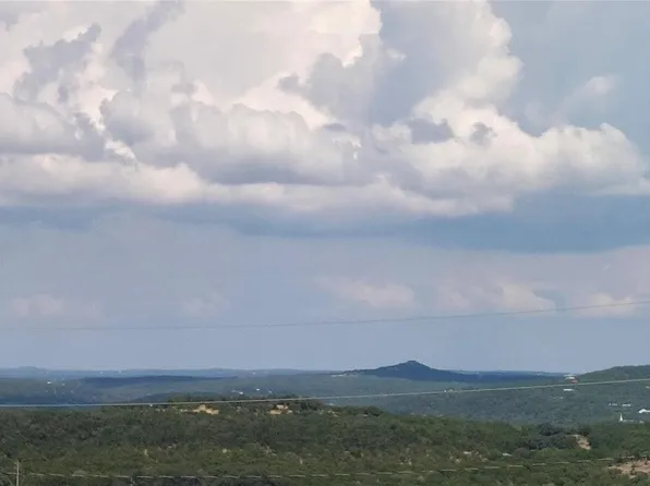 1079 Summit Ridge Dr, New Braunfels, TX 78132