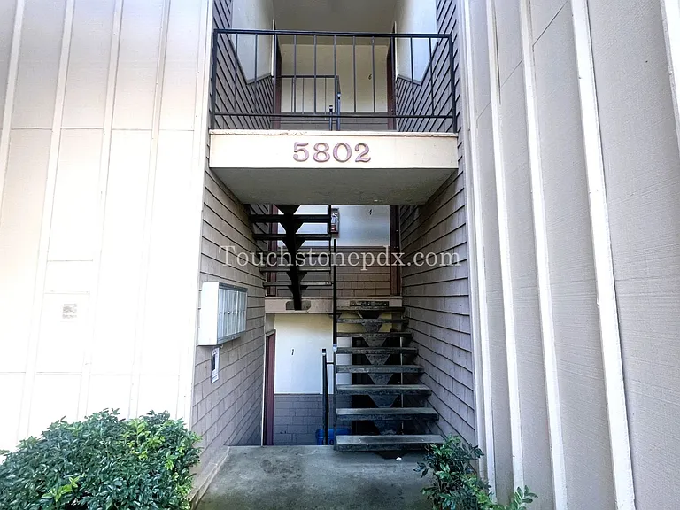 5802 SE Milwaukie Ave #3 — Photo 18