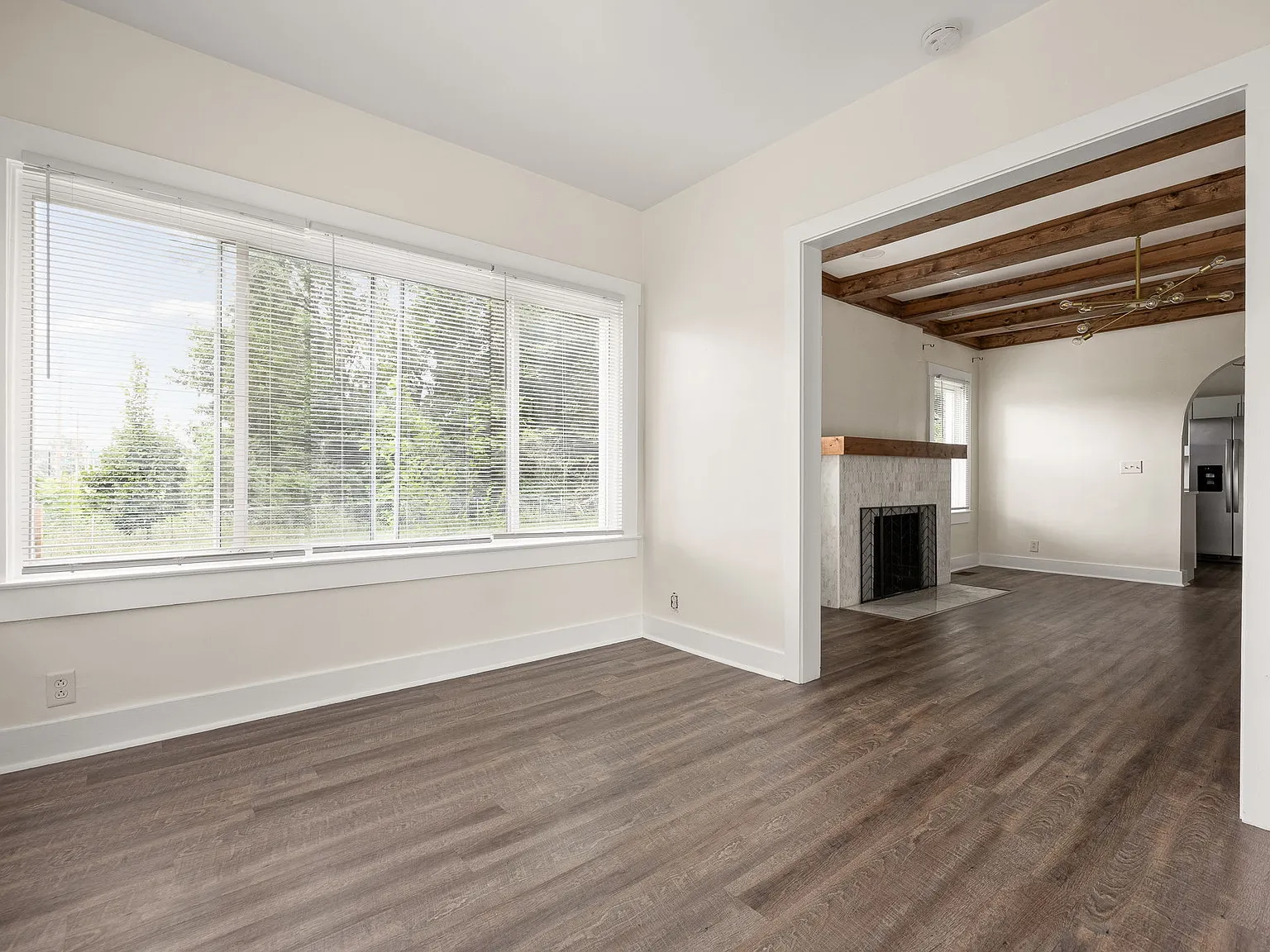 1 bed, 1200 sqft, $1,650 — Photo 2