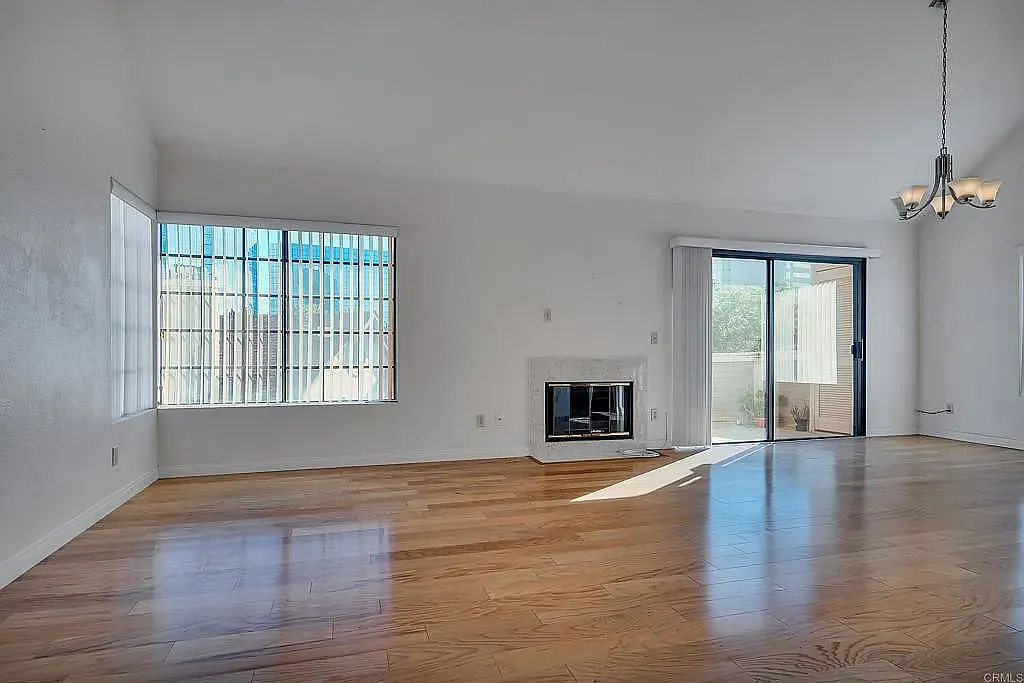 3 bed, 1211 sqft, $4,600 — Photo 4