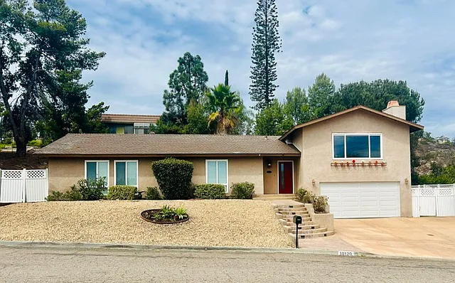 10120 Cliffwood Dr