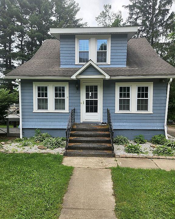 2nd image of 5 Hill St