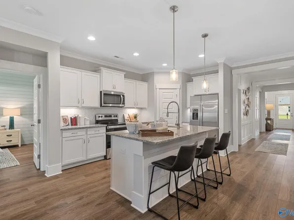 9103 Monteagle Blvd, Owens X Rds, AL 35763