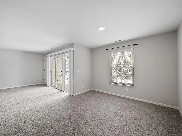 1645 Huntington Park #F — Photo 23