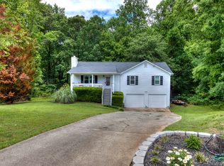 225 Landing Dr, Powder Springs, GA 30127