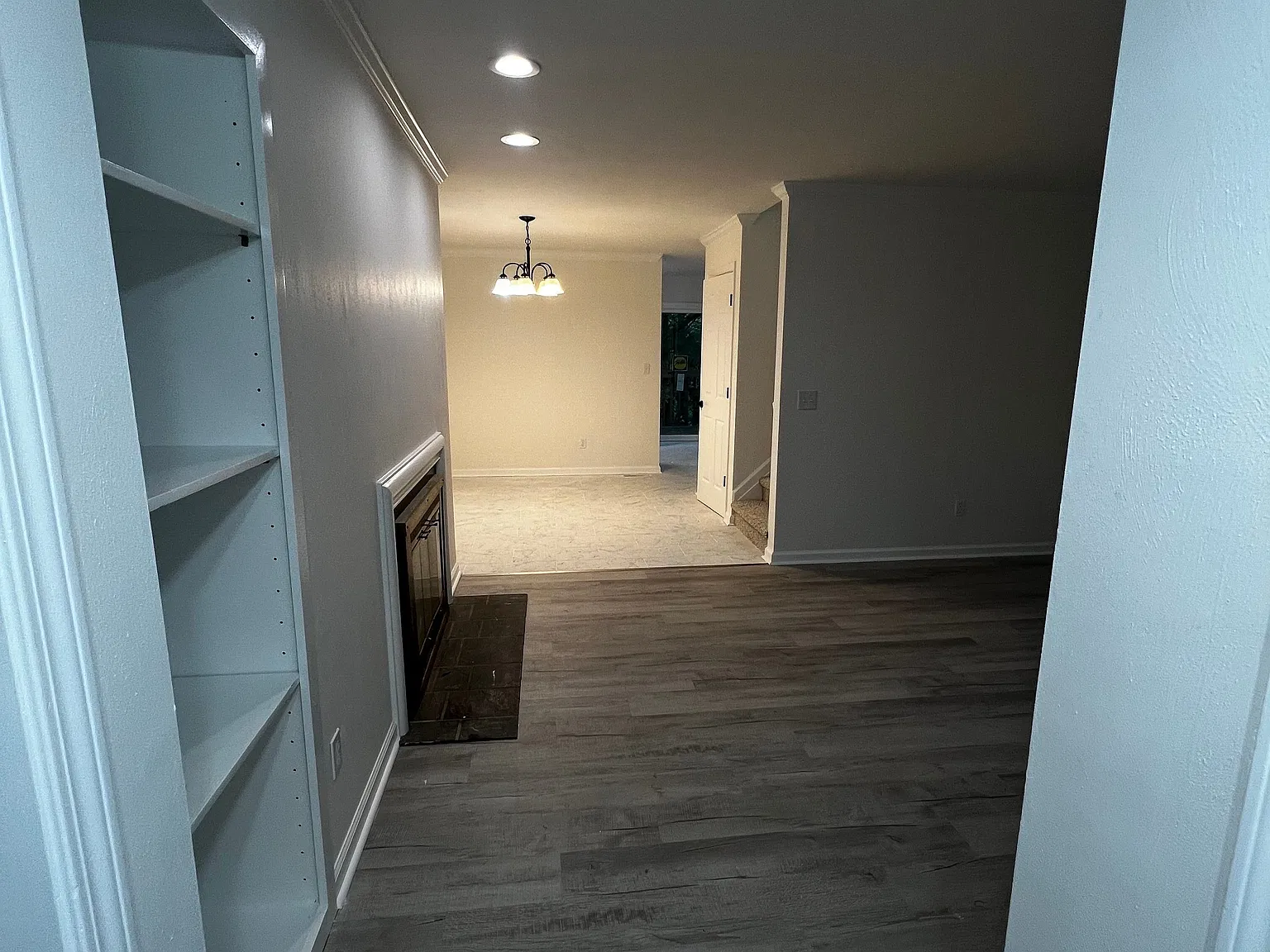3 bed, 4.0 bath, 1840 sqft, $1,975 — Photo 2