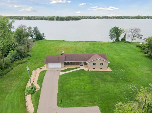 5 217th St N, Forest Lake, MN 55025