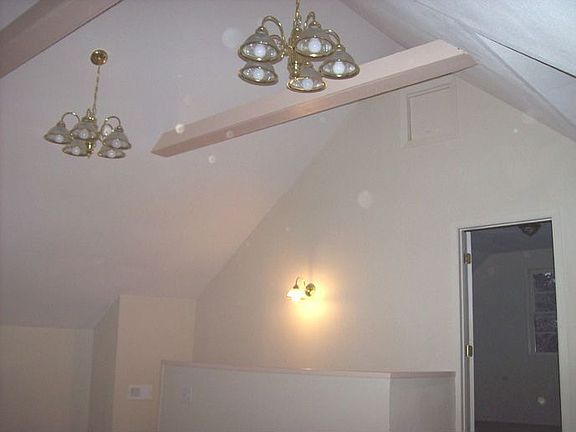 Vaulted Suite & office upstairs