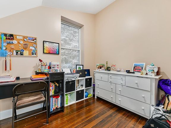 5th image of 1847 W Armitage Ave APT 2