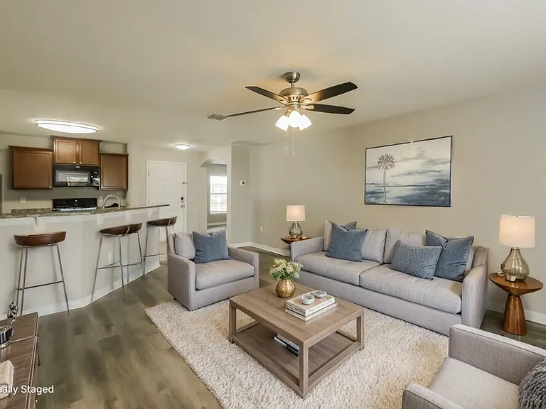 6742 Wirevine Dr — Photo 4