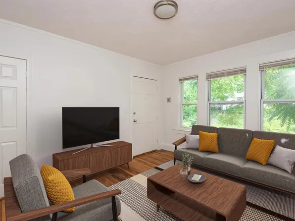 112 Adams St #3-R, Dorchester, MA 02122