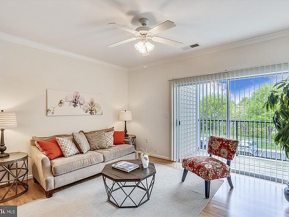 4th image of 19617 Galway Bay Cir APT 201