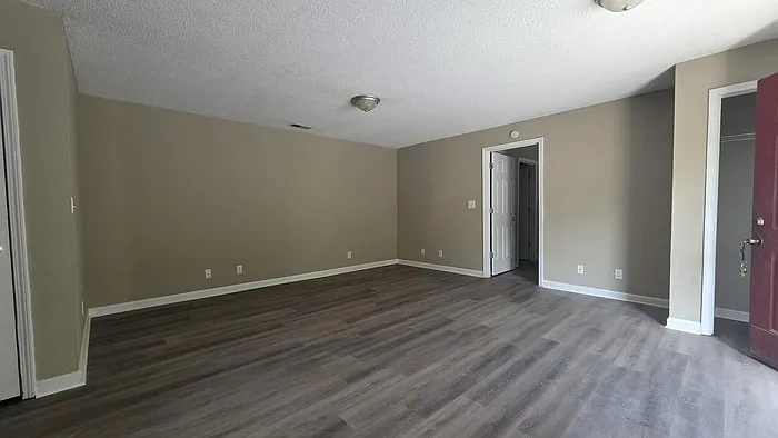 2 bed, 2.0 bath, 1200 sqft, $1,225 — Photo 3