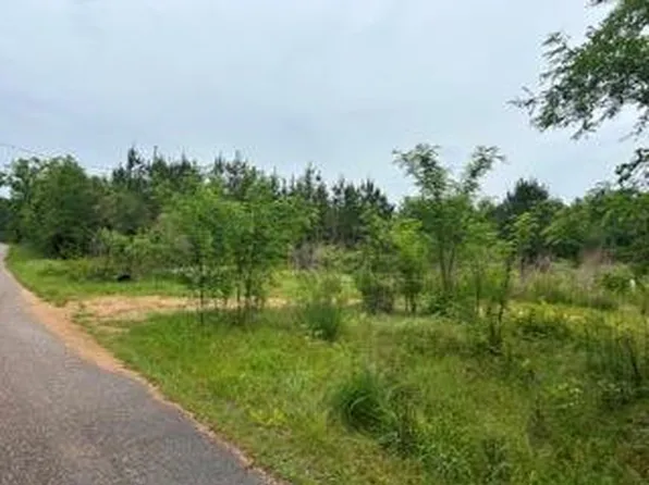 64 Nunnery Rd SE, Smithdale, MS 39664