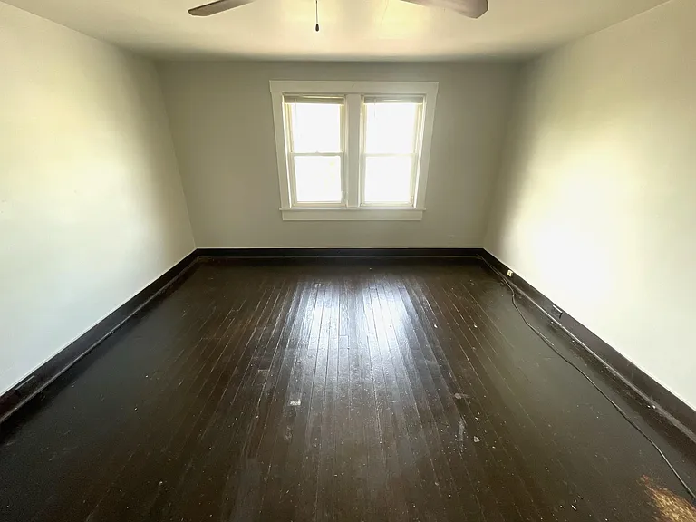 310 Albert St — Photo 7