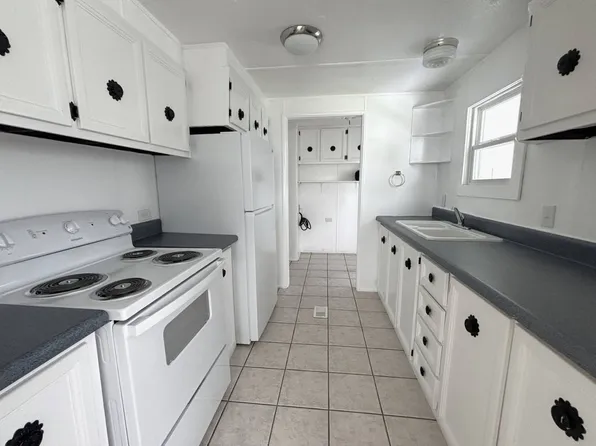 372 Allamanda Cir, Venice, FL 34285