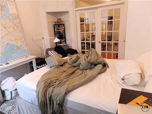 Rented by DSA Realty | media 34