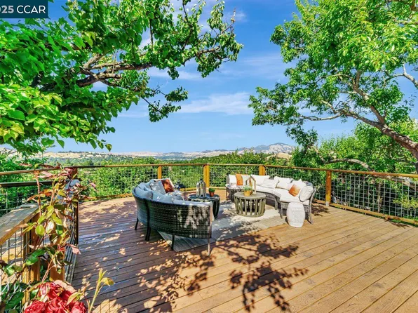 3338 Carlyle Ter, Lafayette, CA 94549