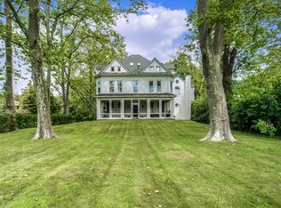 435 Navesink River Rd, Red Bank, NJ 07701