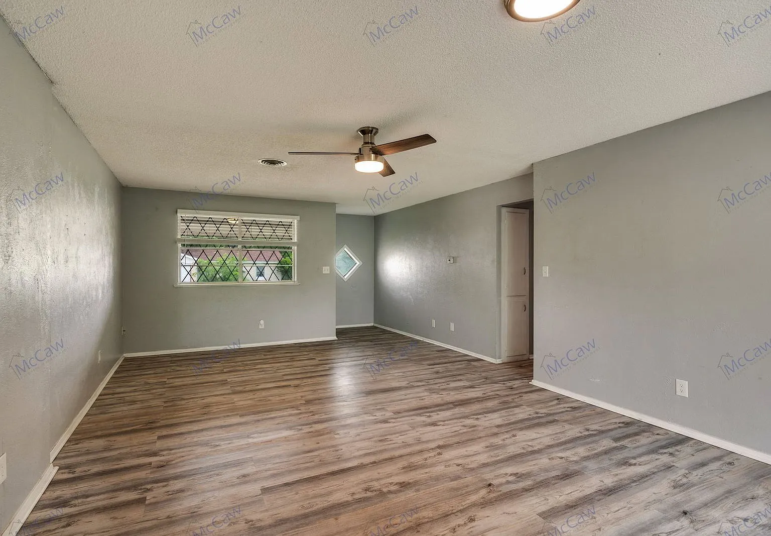 3 bed, 2.0 bath, 1350 sqft, $1,795 — Photo 4