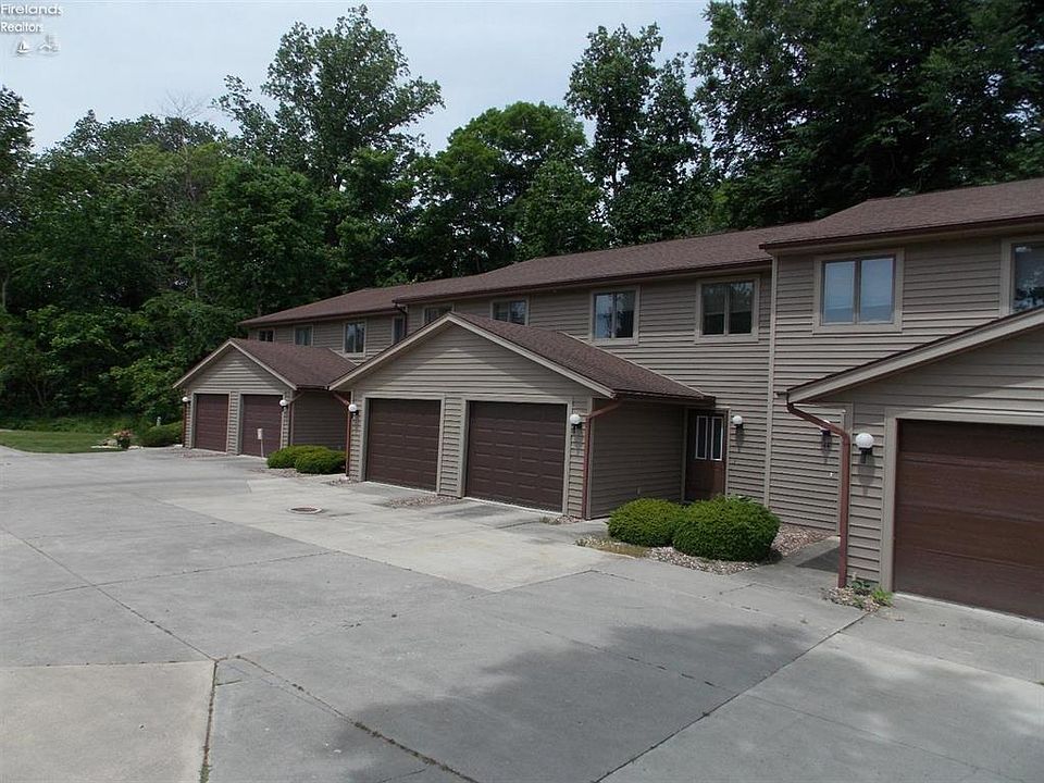 1st image of 42 Brookview Dr