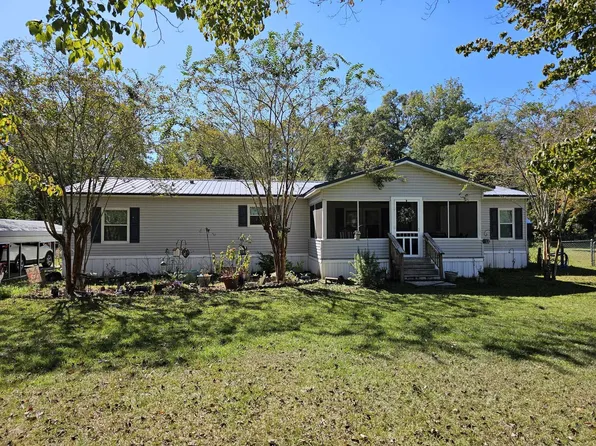 129 Royal Oaks Ct, Crawfordville, FL 32327